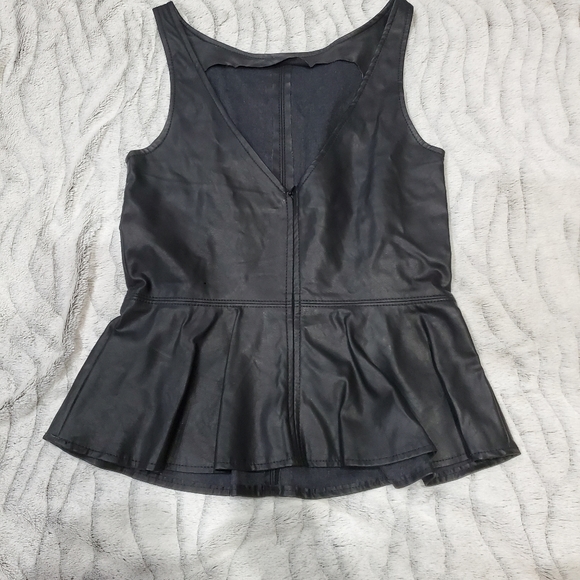 ZARA BLACK PEPLUM TOP - Picture 3 of 4
